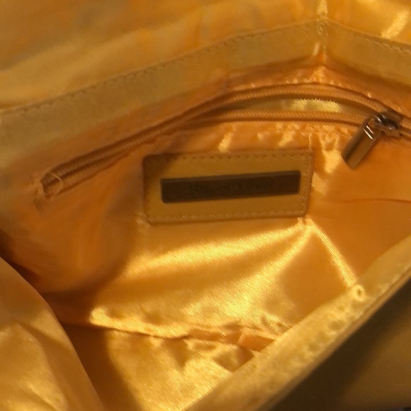Street Level, Mustard Clutch - Picture 3 of 5